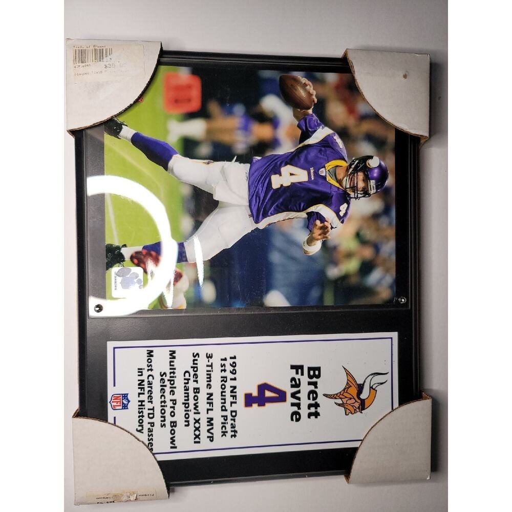 Brett Favre Commemorative Plaque